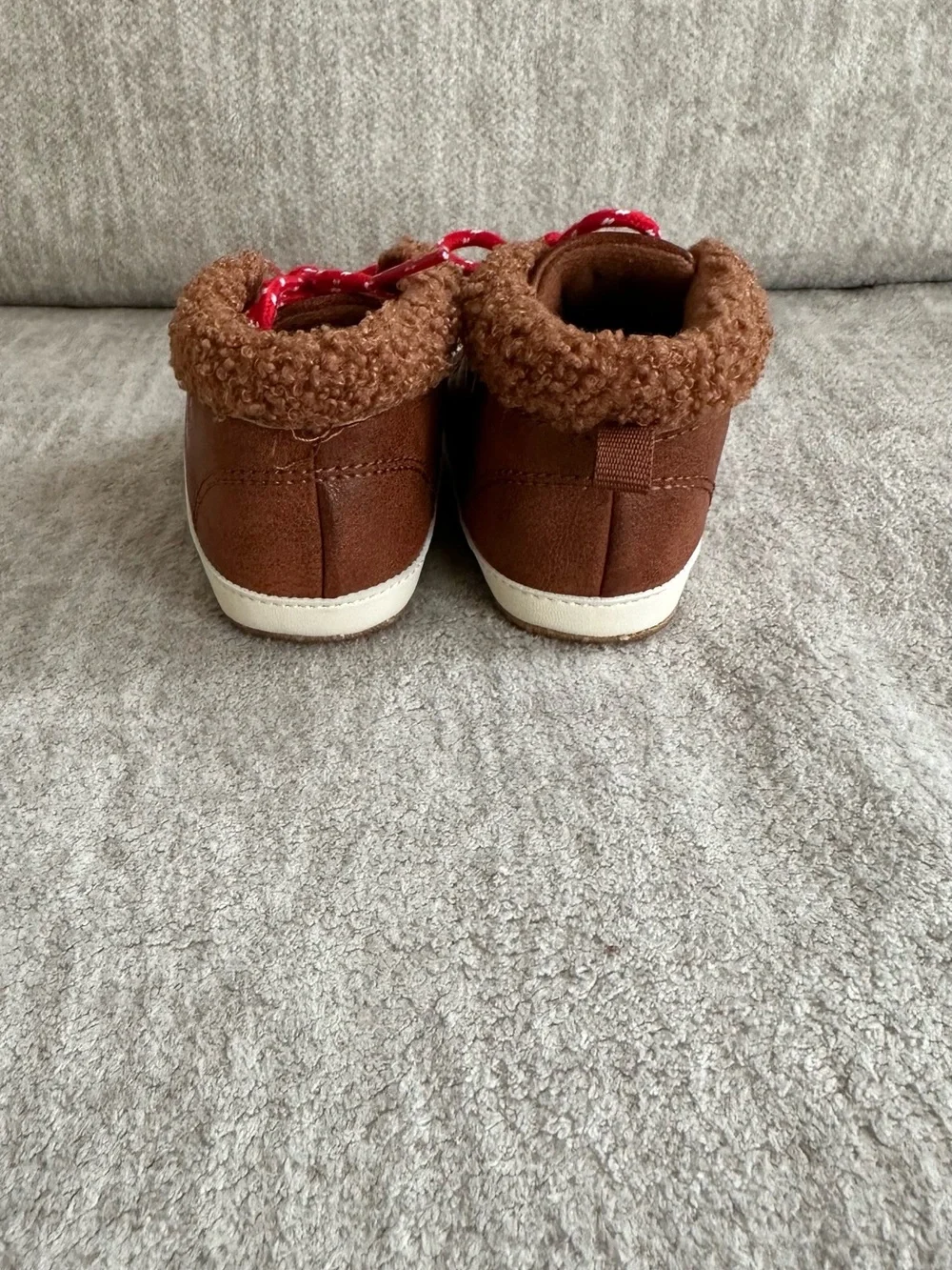 Old Navy Soft Baby Boots - 12 to 18m